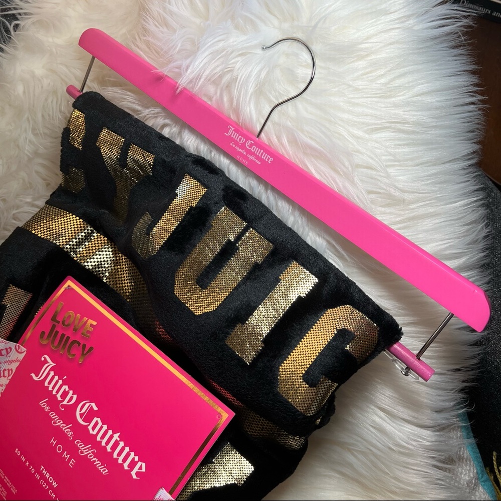 ‼️PRICE DROP‼️ Juicy Couture lux home throw. - Picture 3 of 5